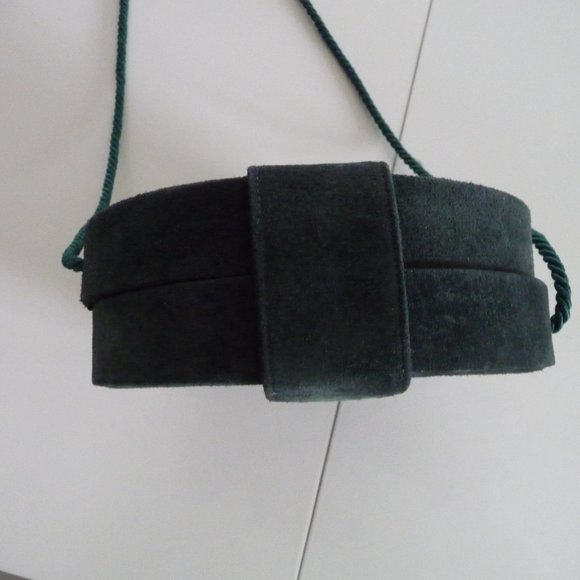 ANDE  TRENDY moss green suede  bohemian hippie  round crossbody bag - Picture 3 of 4